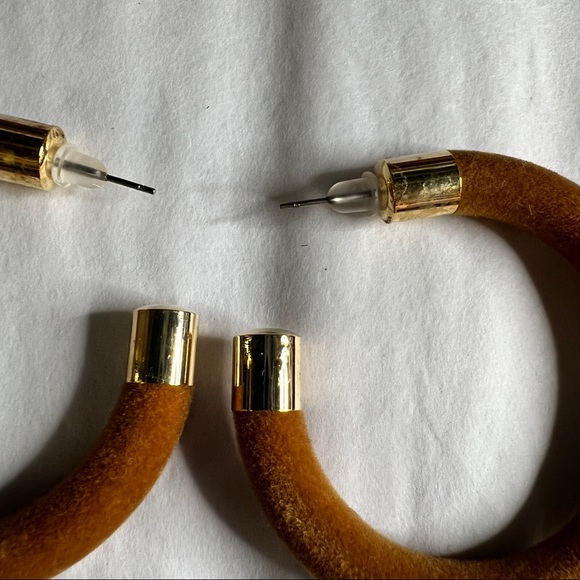 Velvet Rust Brown Earrings - Picture 5 of 7